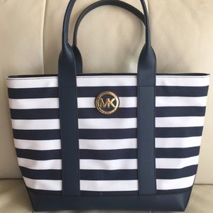 Michael Kors Canvas Tote. Navy and White